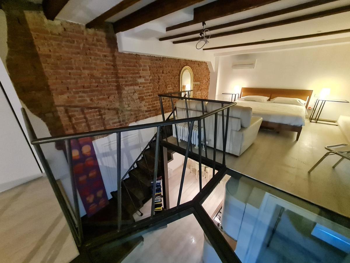 Isola - Ugo Bassi Charme Loft Apartment *