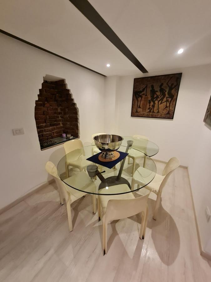 Apartment Isola - Ugo Bassi Charme Loft Mailand